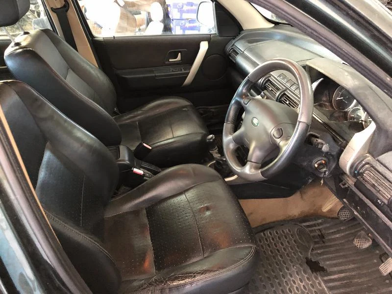 Land Rover Freelander, снимка 6 - Автомобили и джипове - 46757387