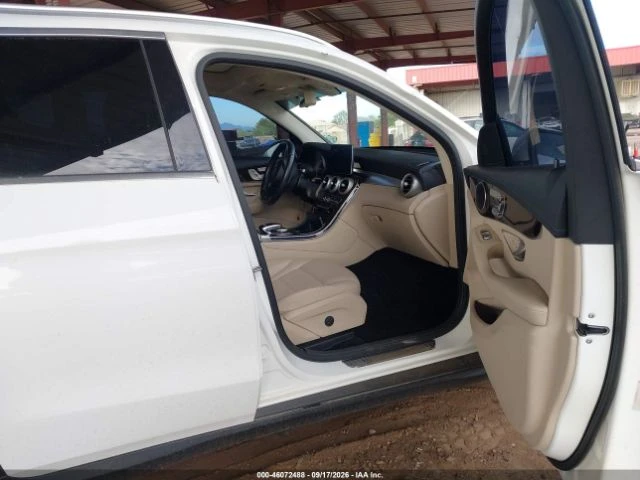 Mercedes-Benz GLC 300 CAMERA* ПОДГРЕВ* , снимка 10 - Автомобили и джипове - 56582521