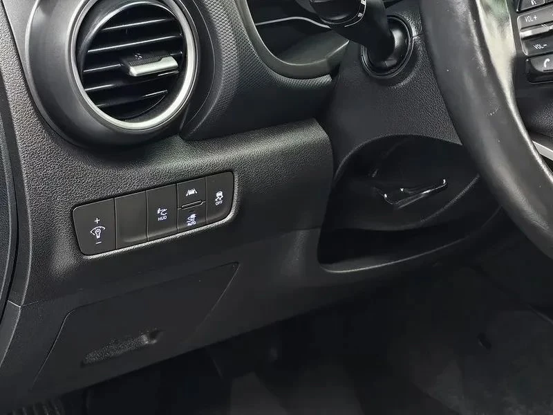 Hyundai Kona, снимка 16 - Автомобили и джипове - 56687651