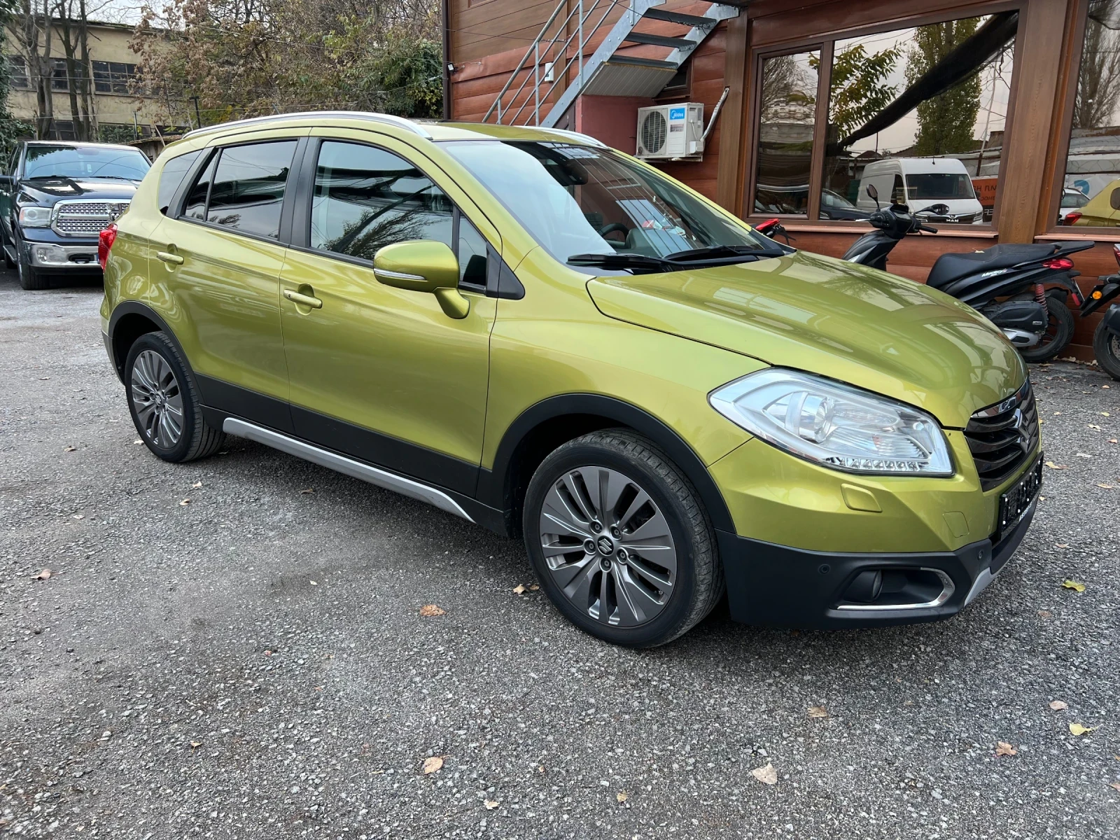 Suzuki SX4 S-Cross 1.6 D Comfort+ Keyless Навигация  Камера 139718 км - изображение 3