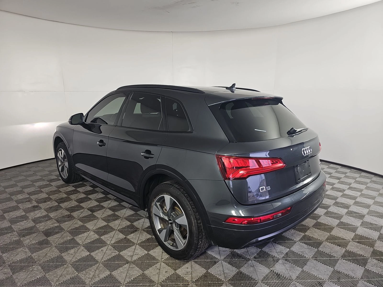 Audi Q5 * Audi Pre Sense* Heated Steering*  - изображение 3