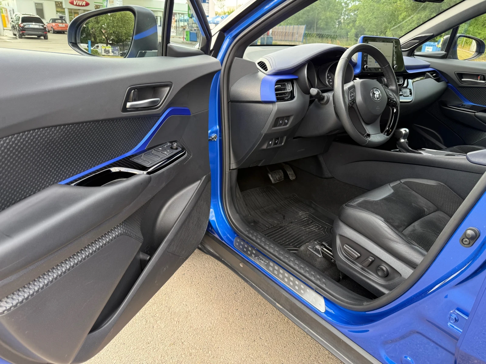 Toyota C-HR 2.0 HYBRID 184 KC JBL ALCANTARA ГАРАНЦИЯ ГЕРМАНИЯ - изображение 9