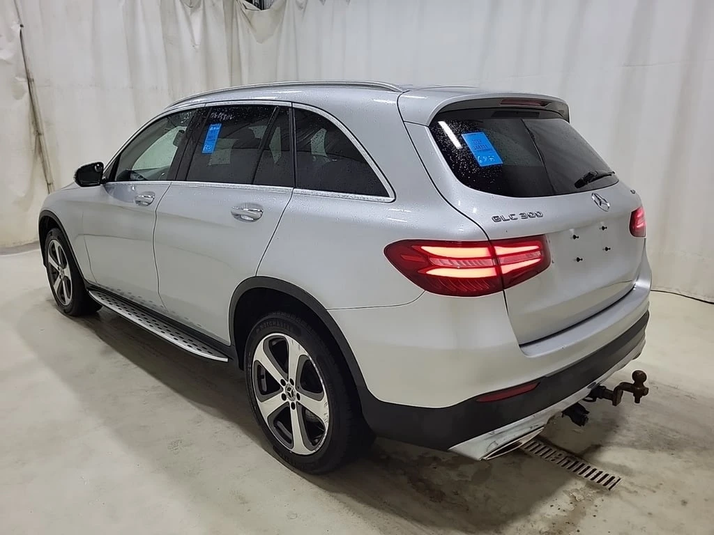 Mercedes-Benz GLC 300 * CARFAX * БЕЗ ПЪРВОНАЧАЛНА ВНОСКА - изображение 4