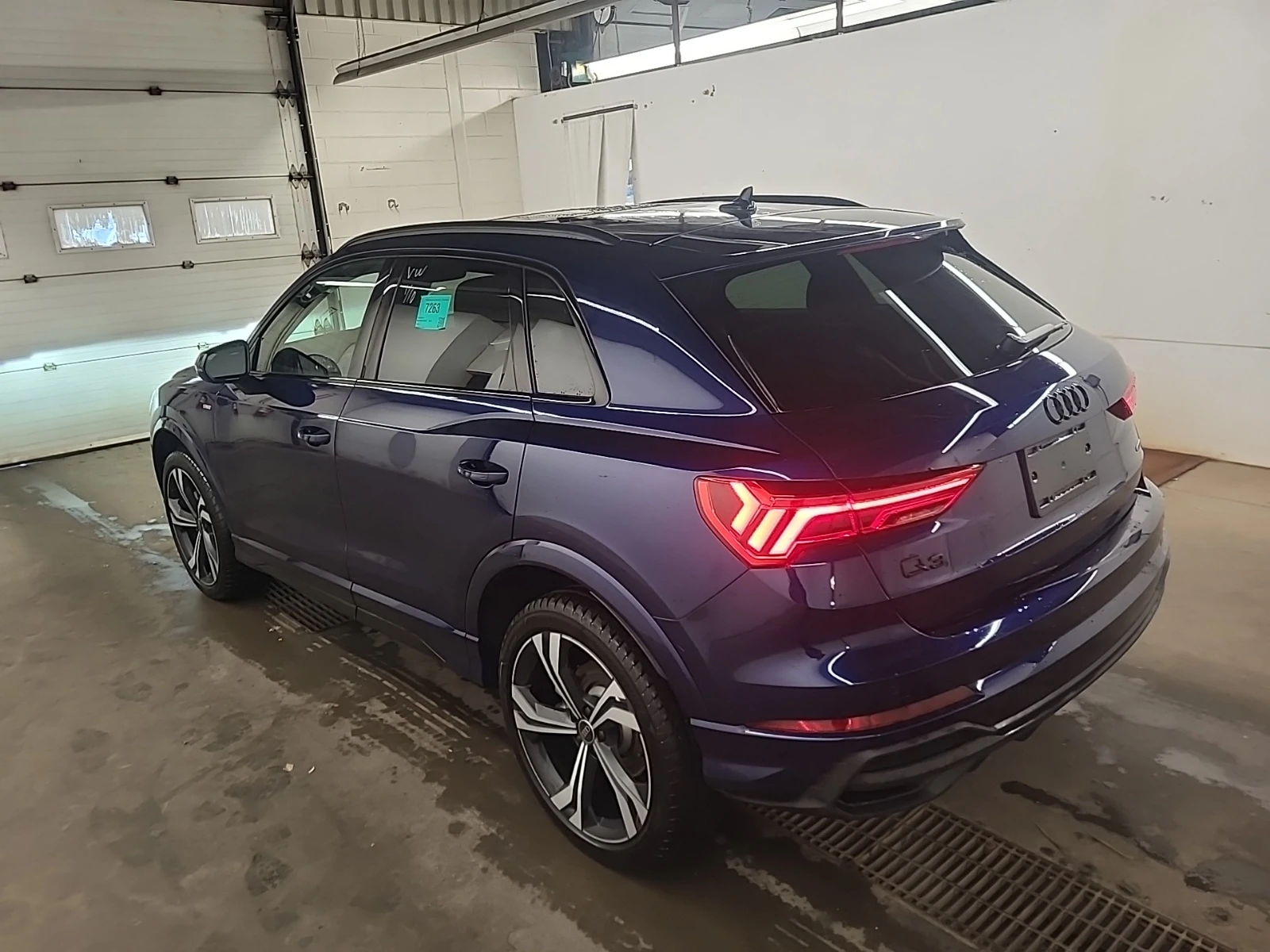 Audi Q5 TECHNIK * CARFAX * АвтоКредит * Цена до България*  - изображение 4