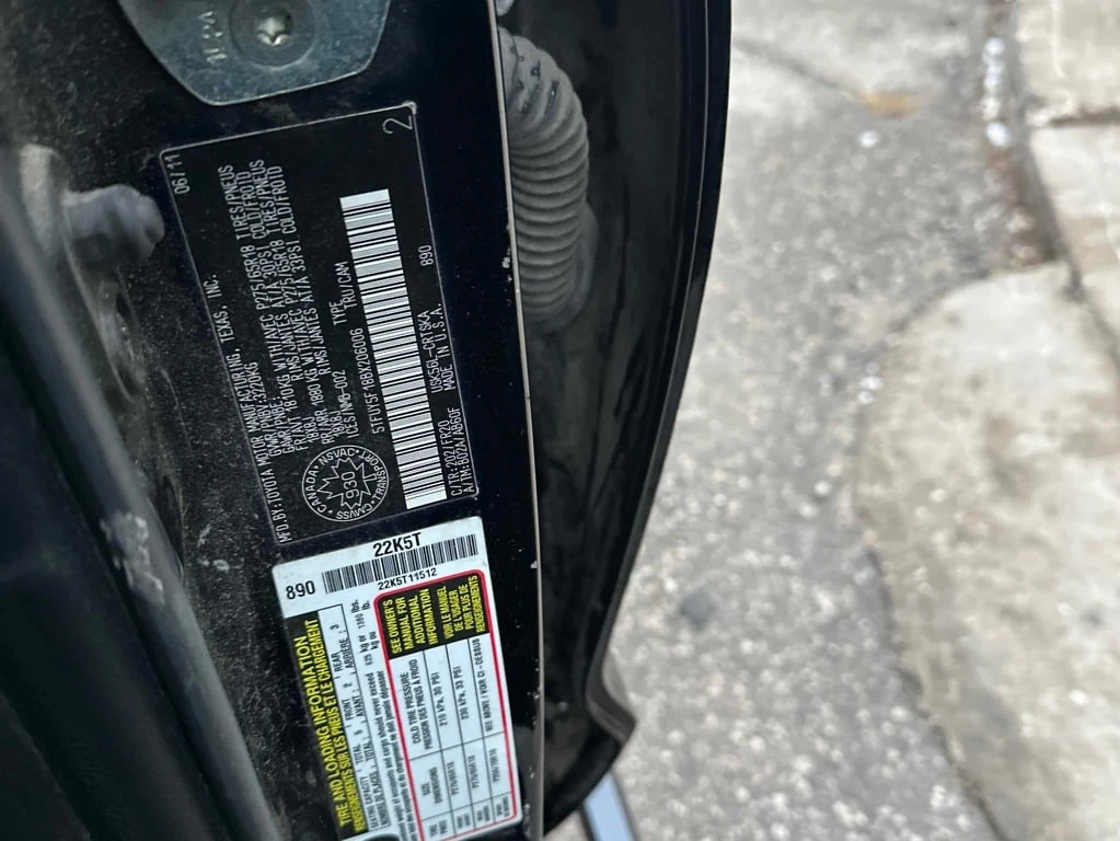 Toyota Tundra * SR5 * CARFAX * БЕЗ ПЪРВОНАЧАЛНА ВНОСКА - изображение 10