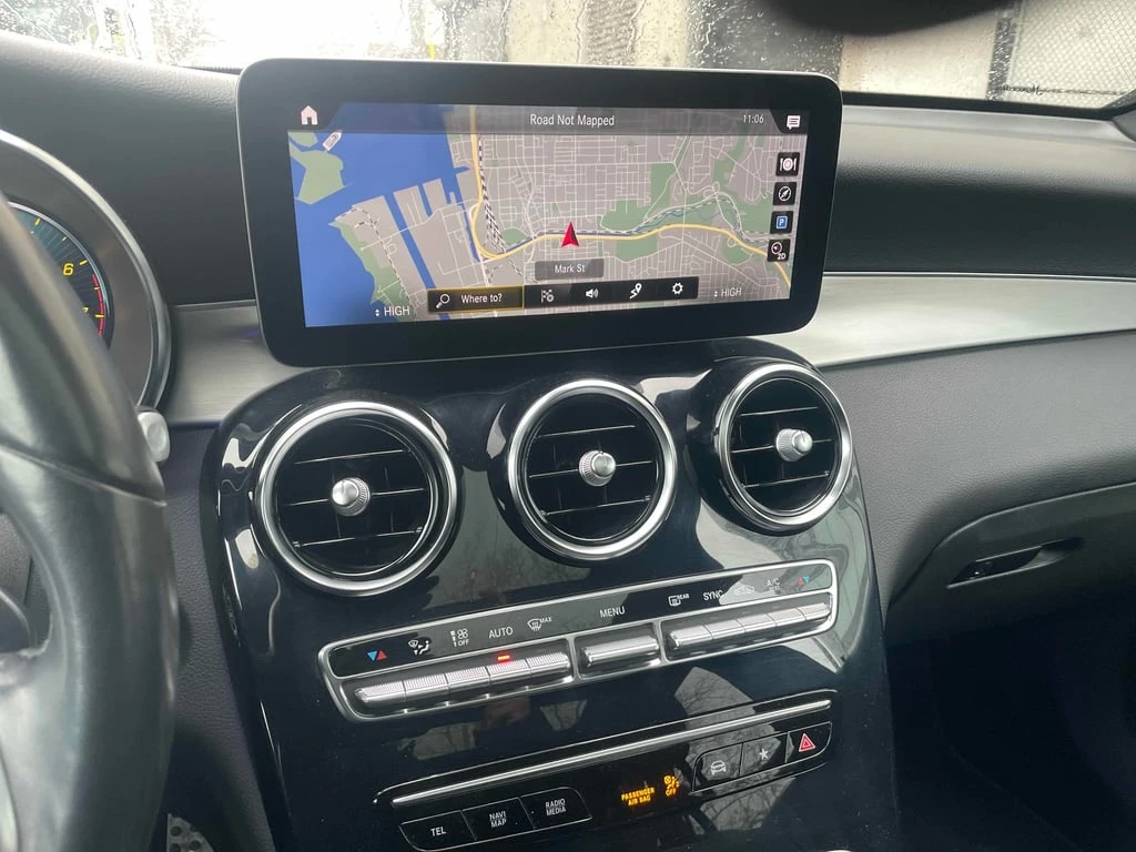 Mercedes-Benz GLC * 300 * CARFAX * БЕЗ ПЪРВОНАЧАЛНА ВНОСКА - изображение 9