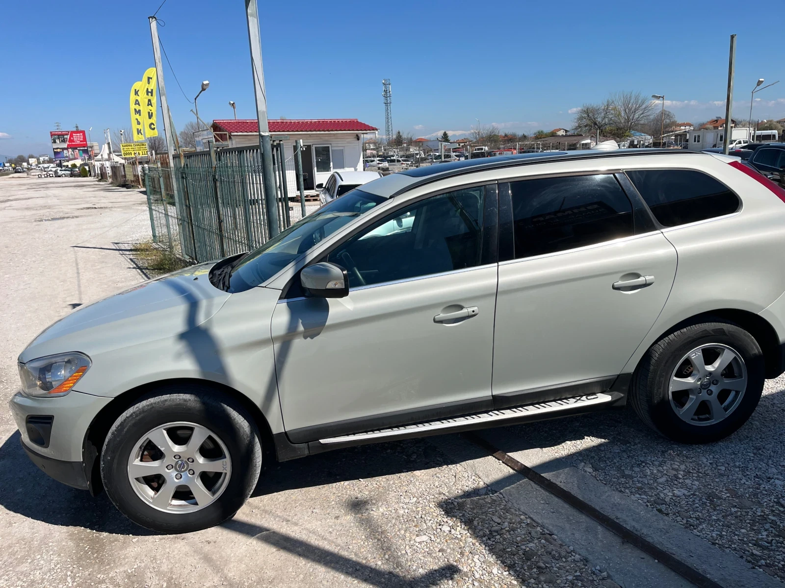 Volvo XC60 2.4 D4 AWD Панорамен люк, снимка 7 - Автомобили и джипове - 54109455