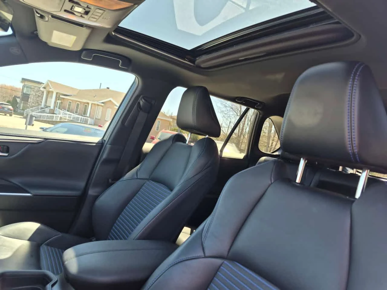 Toyota Rav4 Hybrid XLE  CARFAX, снимка 12 - Автомобили и джипове - 54466023