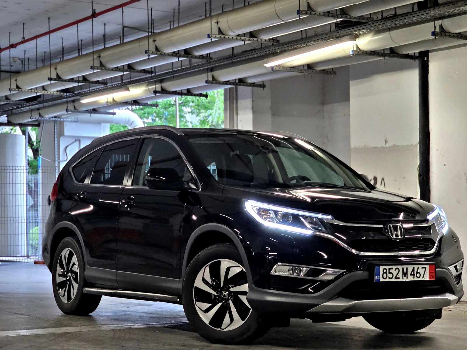 Honda Cr-v 2.0i Executive 4x4 #88 000км.# Пълен сервиз Хонда, снимка 2 - Автомобили и джипове - 54782218