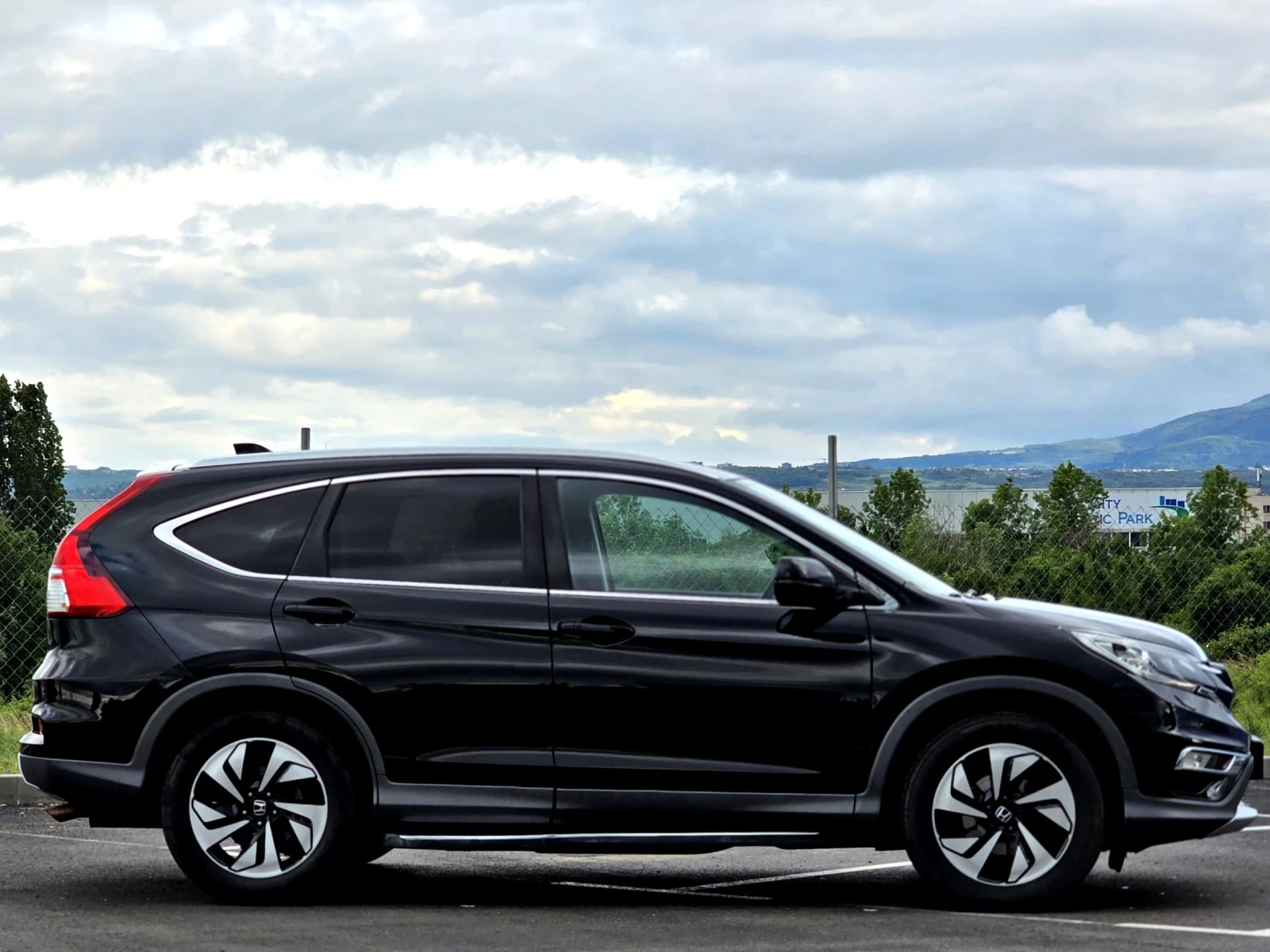 Honda Cr-v 2.0i Executive 4x4 #88 000км.# Пълен сервиз Хонда, снимка 7 - Автомобили и джипове - 54782218
