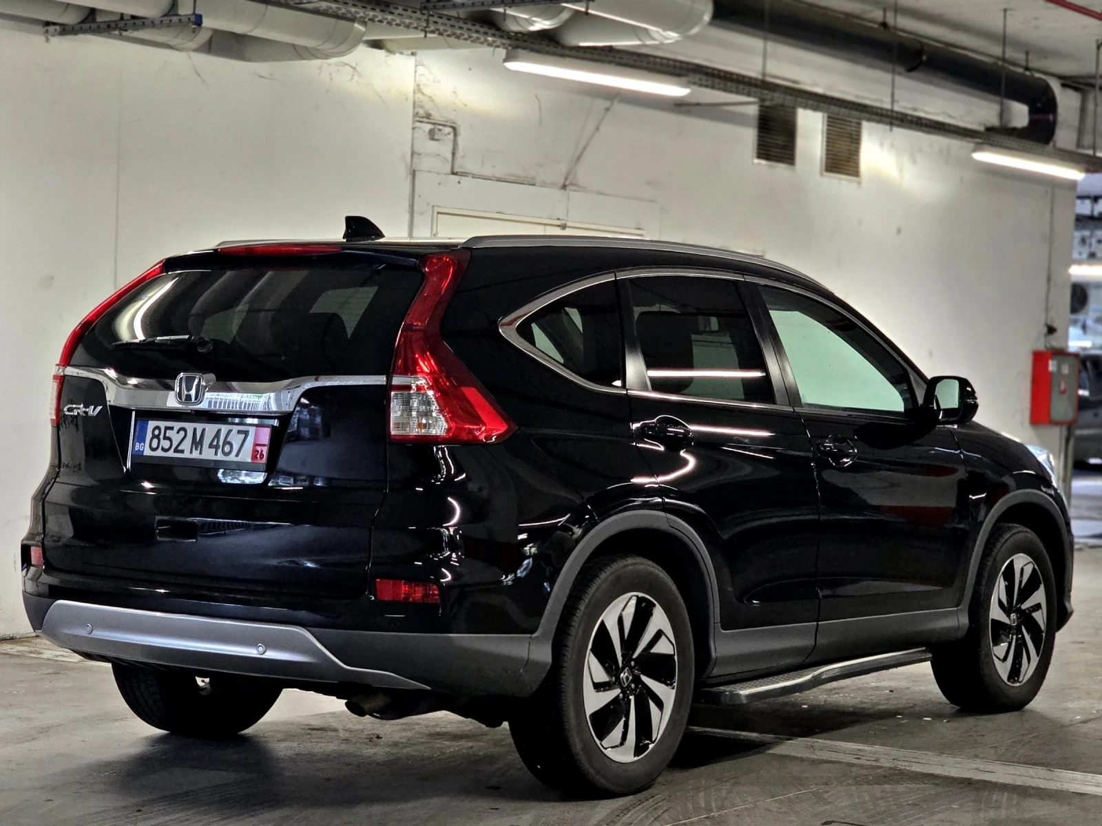 Honda Cr-v 2.0i Executive 4x4 #88 000км.# Пълен сервиз Хонда, снимка 4 - Автомобили и джипове - 54782218