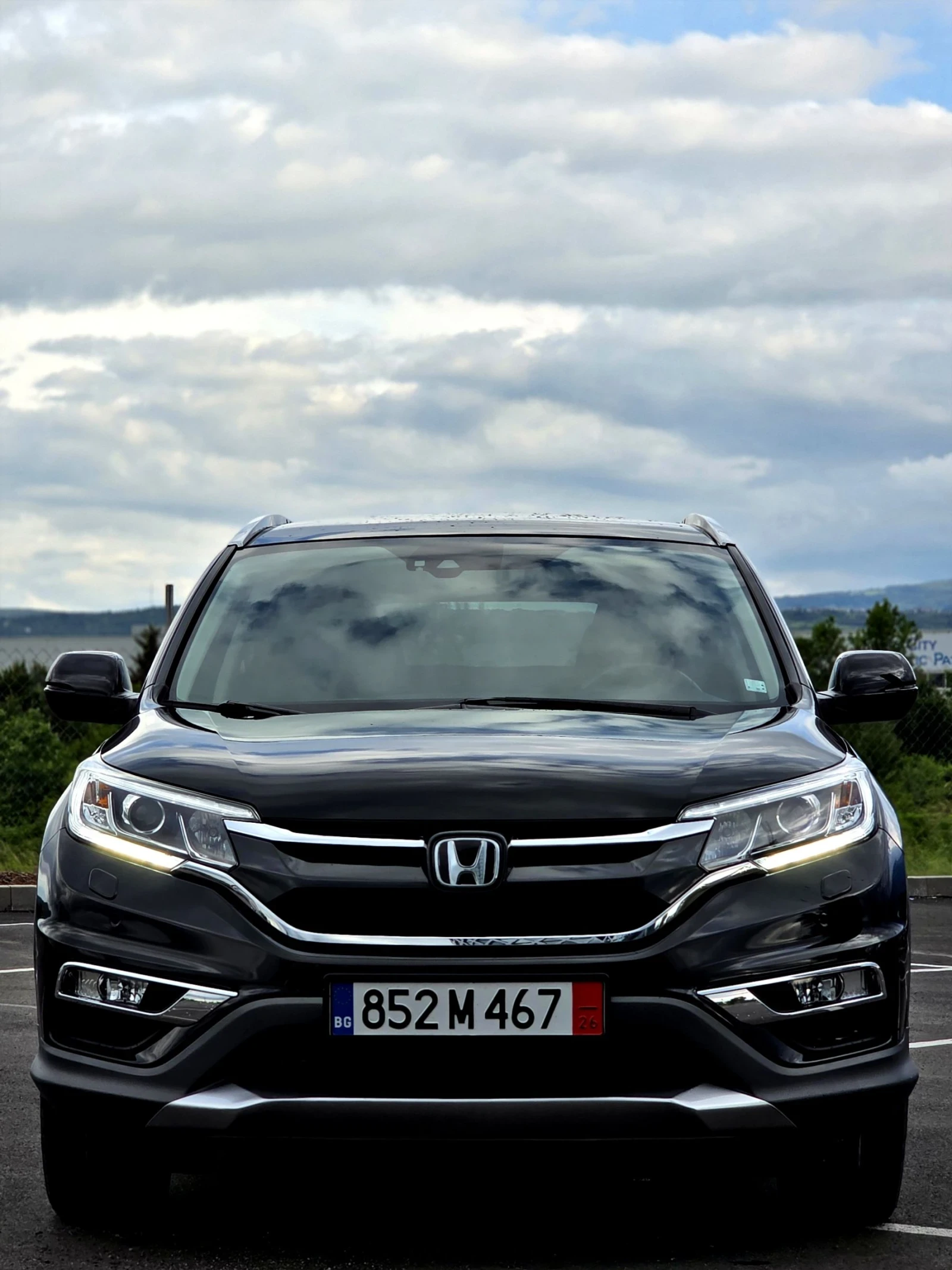 Honda Cr-v 2.0i Executive 4x4 #88 000км.# Пълен сервиз Хонда, снимка 3 - Автомобили и джипове - 54782218