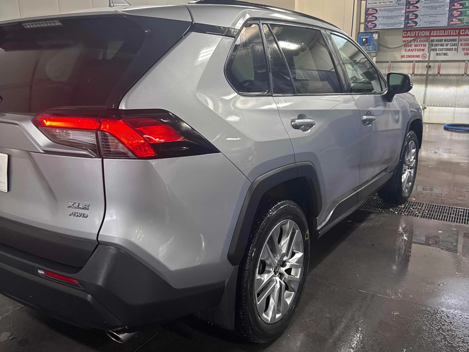 Toyota Rav4 XLE * * CARFAX * * АВТО КРЕДИТ * * , снимка 4 - Автомобили и джипове - 54874485
