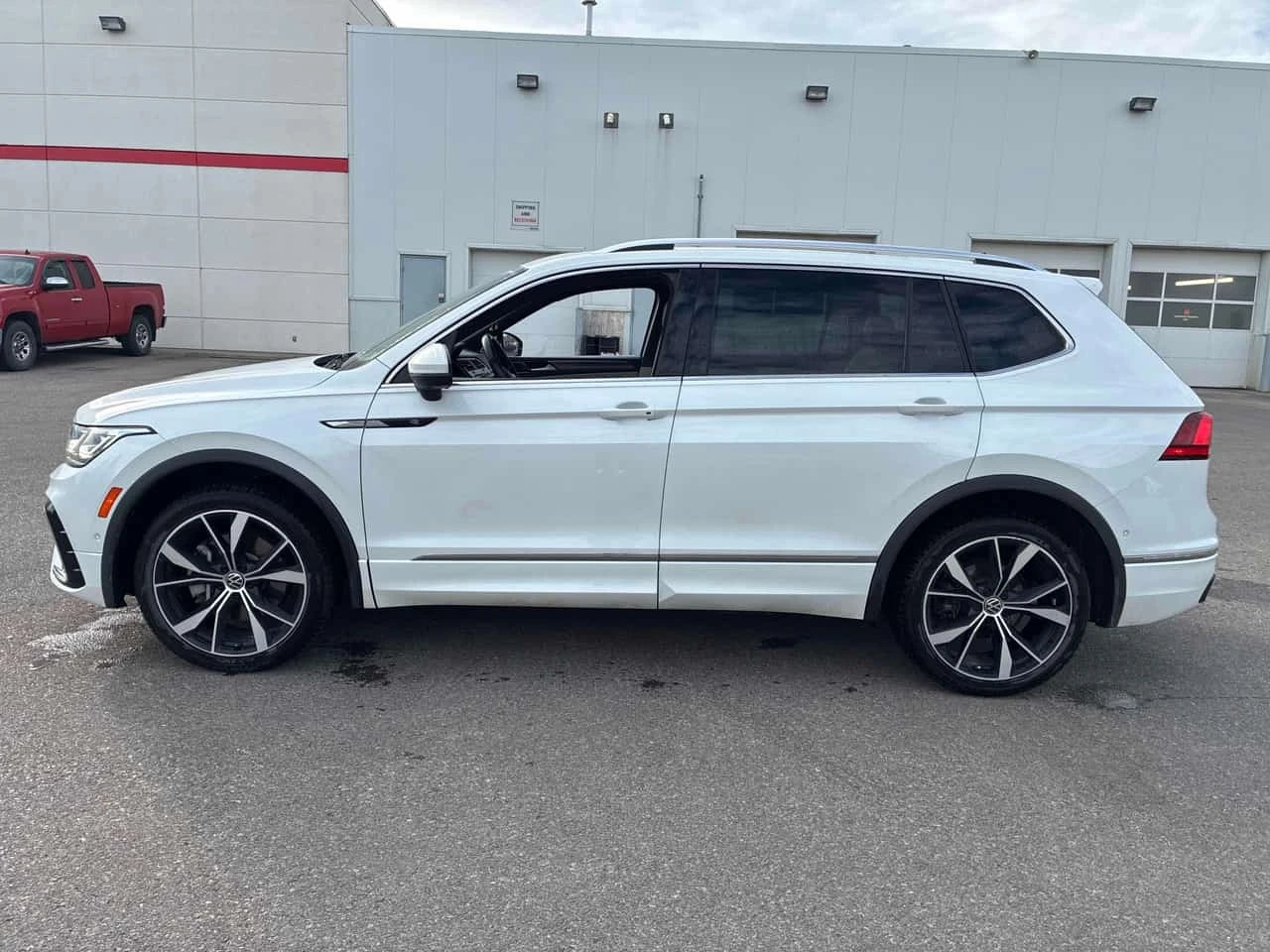 VW Tiguan Highline R Line/����/�������/CARFAX/����������� | Mobile.bg � ����������� 2