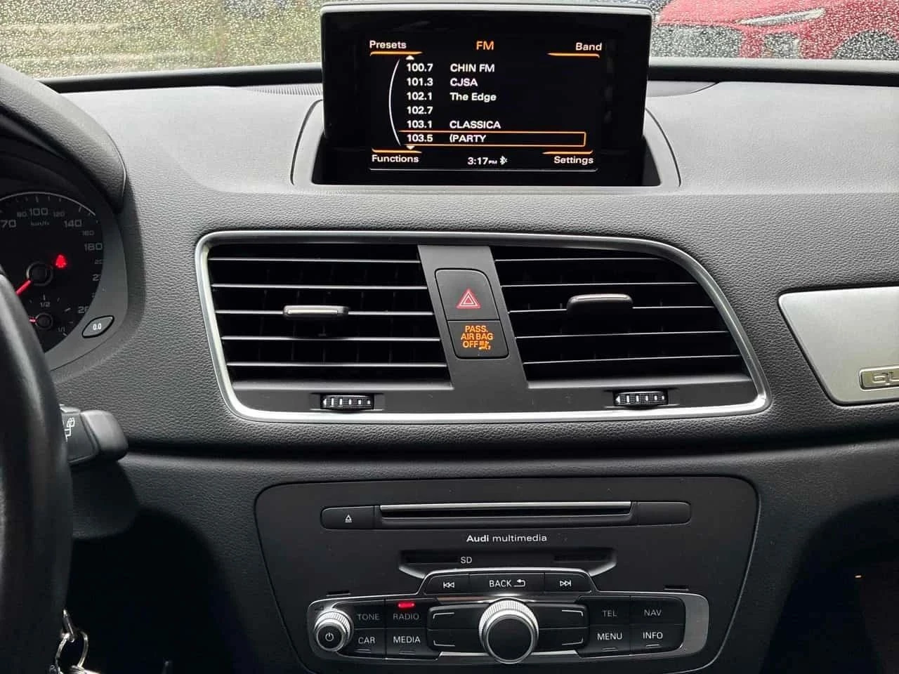 Audi Q3, снимка 9 - Автомобили и джипове - 56734301