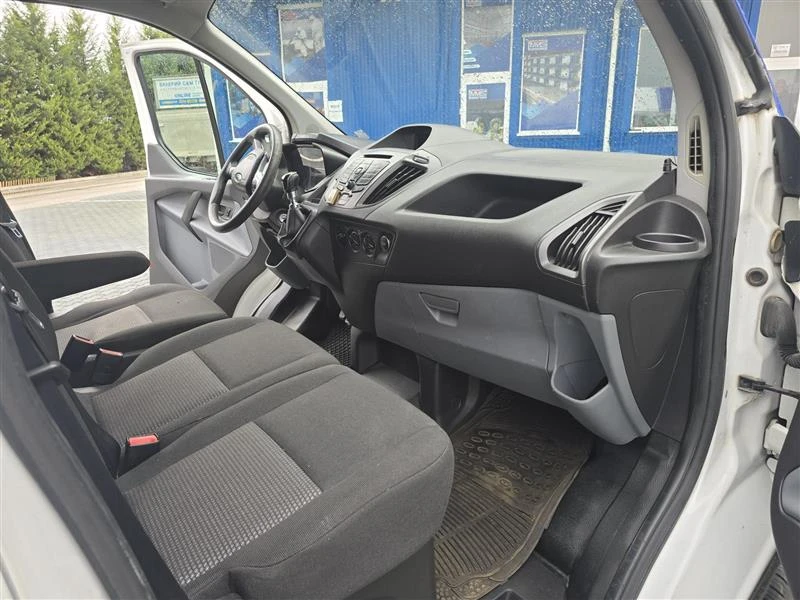 Ford Transit Custom, снимка 5 - Бусове и автобуси - 53402562