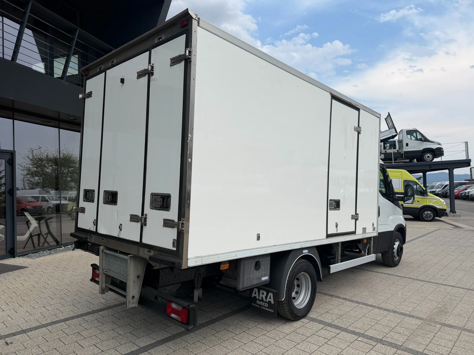 Iveco Daily 60C15 Хладилен + ток 4.10м.  Euro 6B , снимка 8 - Камиони - 55884883