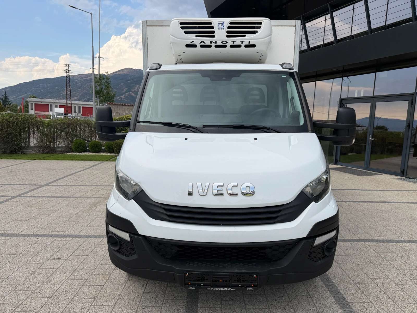 Iveco Daily 60C15 Хладилен + ток 4.10м.  Euro 6B , снимка 3 - Камиони - 55884883