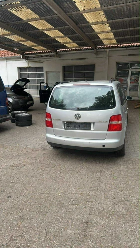VW Touran 2.0 TDI, снимка 2