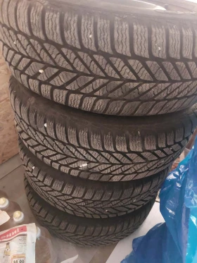 VW Touran 2.0 TDi 6+ 1 места Highline, снимка 15