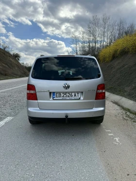 VW Touran 2.0 TDi 6+ 1 места Highline, снимка 5