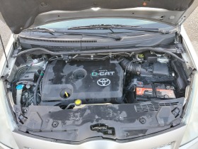 Toyota Corolla verso 2.2 D-CAT, снимка 6