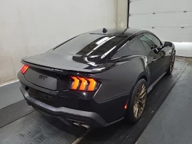 Ford Mustang GT * *  * * CARFAX * *   * *  | Mobile.bg    6
