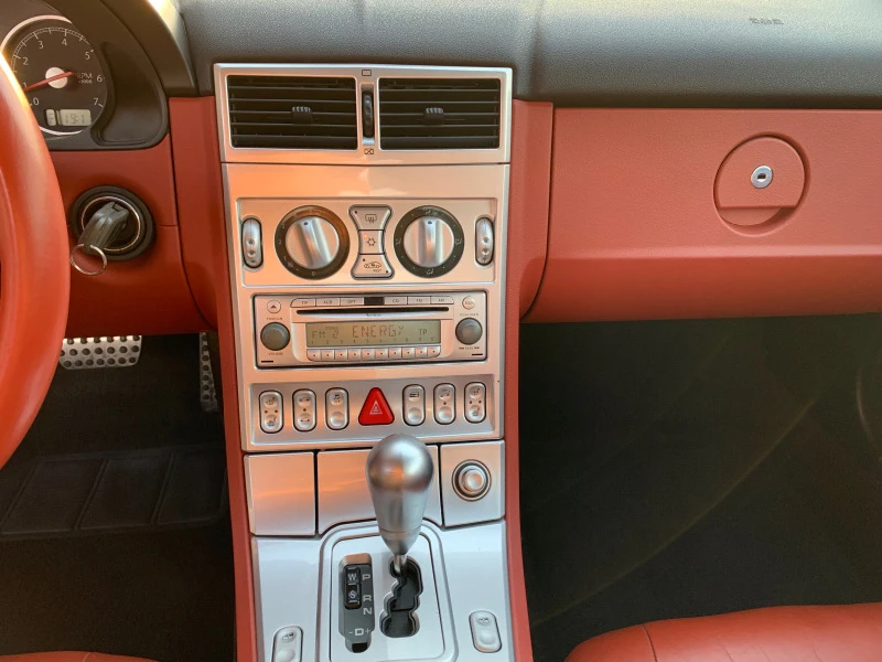 Chrysler Crossfire 3.2 b, снимка 12 - Автомобили и джипове - 42103262