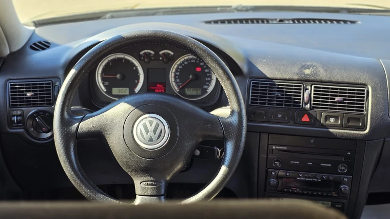 VW Golf 1.9TDI 90HP-TOP SUST.-LIZING-GARANCIQ, снимка 11 - Автомобили и джипове - 47705682