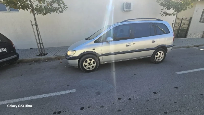 Opel Zafira, снимка 6 - Автомобили и джипове - 47890575