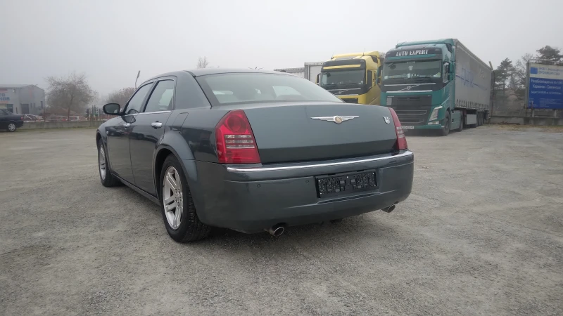 Chrysler 300c 3.0 CRD, снимка 4 - Автомобили и джипове - 48157378