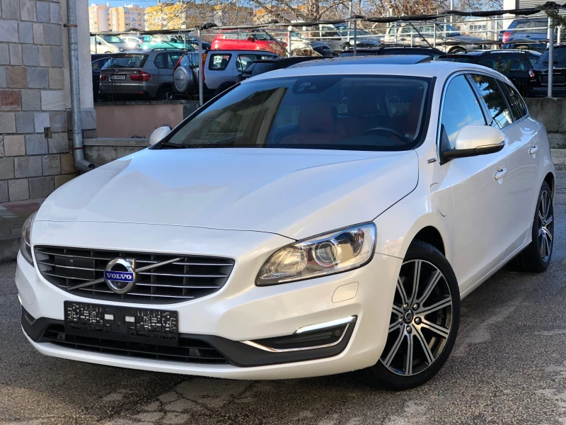 Volvo V60 2.4D6 AWD Plug-in Hybrid ПЕРЛА, снимка 1 - Автомобили и джипове - 48284901