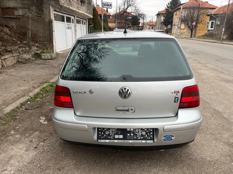 VW Golf, снимка 4 - Автомобили и джипове - 49024217