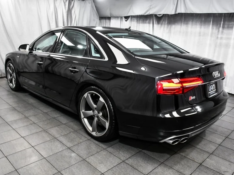 Audi S8, снимка 4 - Автомобили и джипове - 49367385