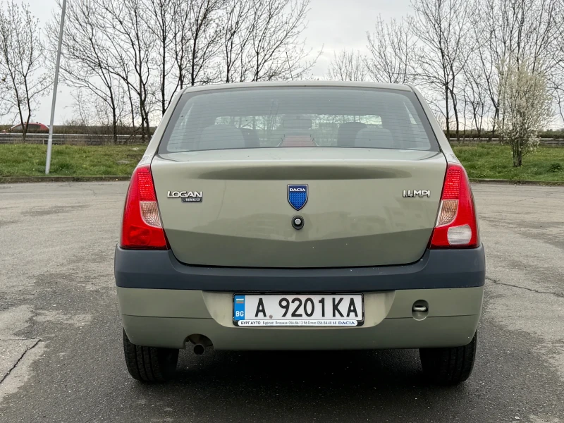 Dacia Logan 1.4 Бензин, снимка 4 - Автомобили и джипове - 49539609