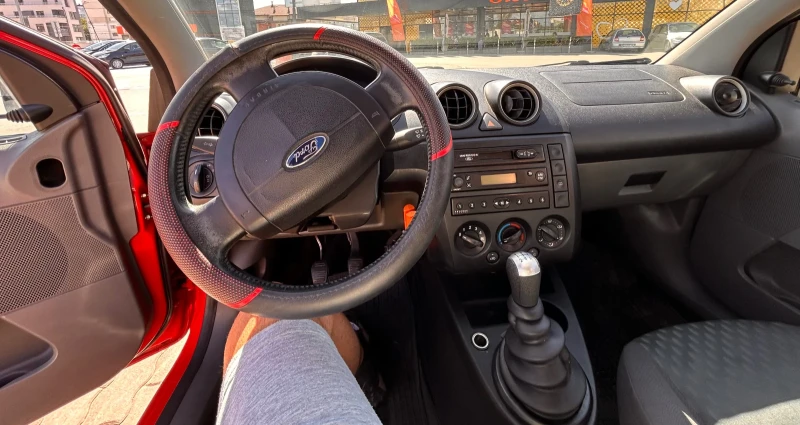 Ford Fiesta, снимка 10 - Автомобили и джипове - 52418153