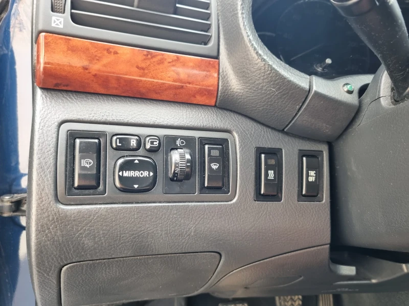 Toyota Avensis T25, снимка 11 - Автомобили и джипове - 52555524