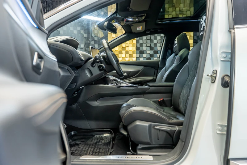 Peugeot 3008 GT, снимка 9 - Автомобили и джипове - 52850196