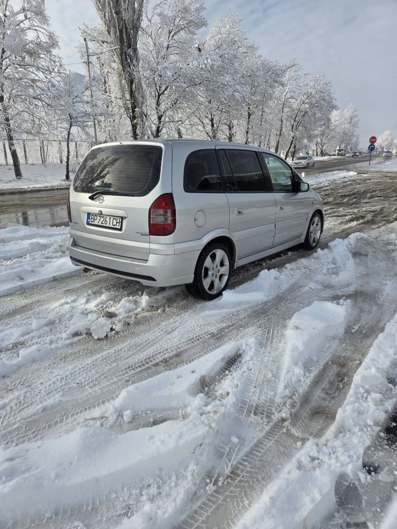 Opel Zafira 2.0 OPC LINE , снимка 7 - Автомобили и джипове - 52904239