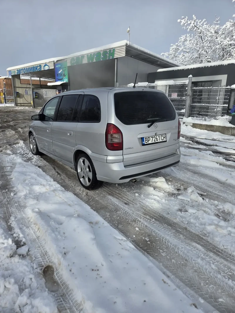 Opel Zafira 2.0 OPC LINE , снимка 4 - Автомобили и джипове - 52904239