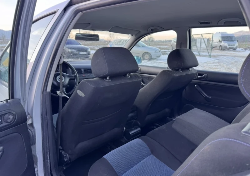 VW Golf 1.9 TDI / 4x4, снимка 9 - Автомобили и джипове - 53101436