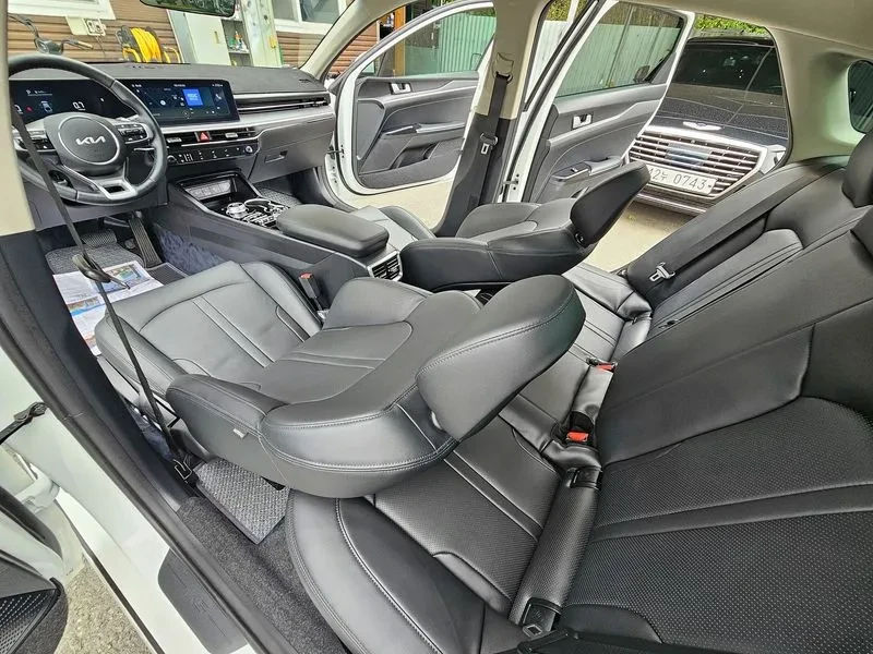 Kia K5 2.0 LPI TRENDY, снимка 10 - Автомобили и джипове - 54869629
