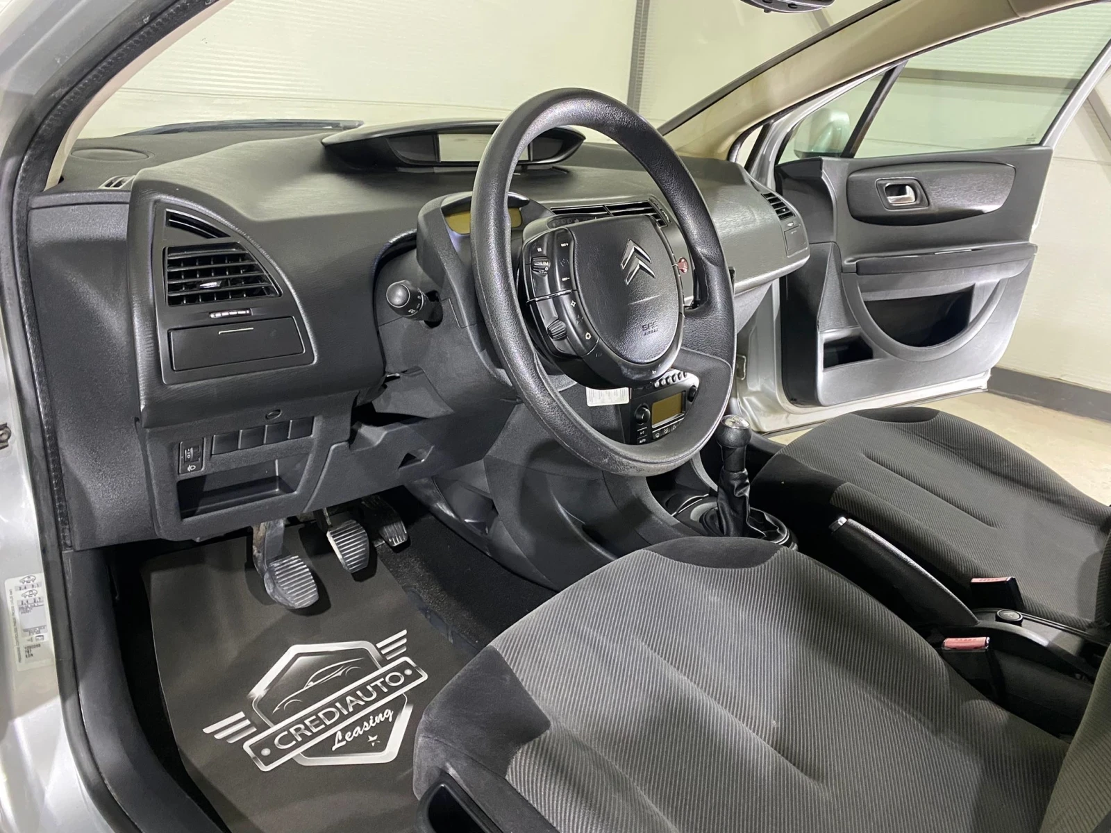 Citroen C4 1.6d - изображение 7