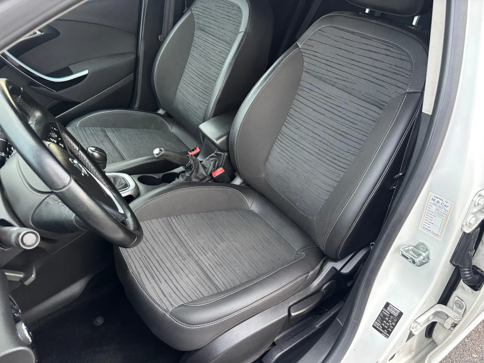 Opel Astra 1.4 T GPL - изображение 5