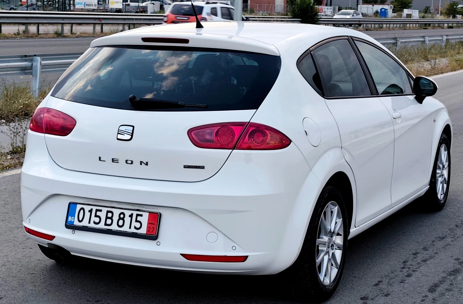 Seat Leon 1.6i 102ks BIFUEL - изображение 4