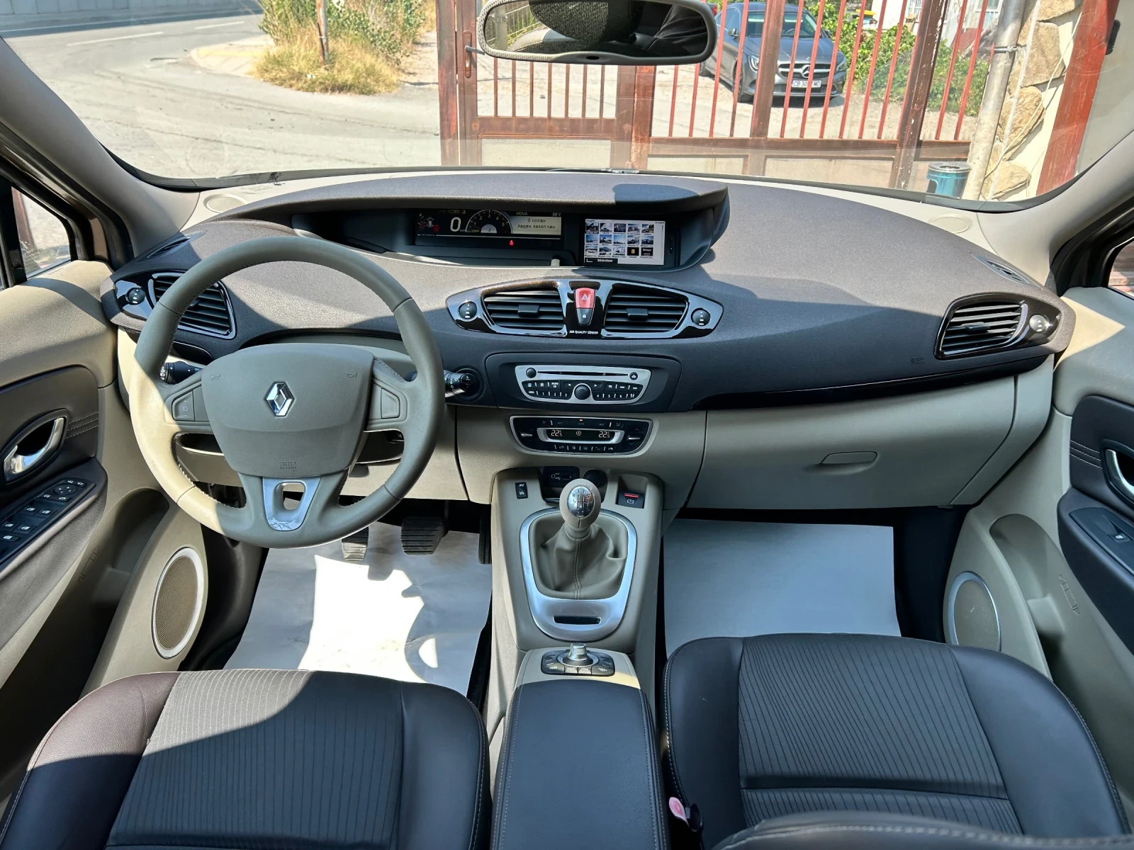 Renault Scenic X-MOD 2.0dci 160к.с - изображение 8