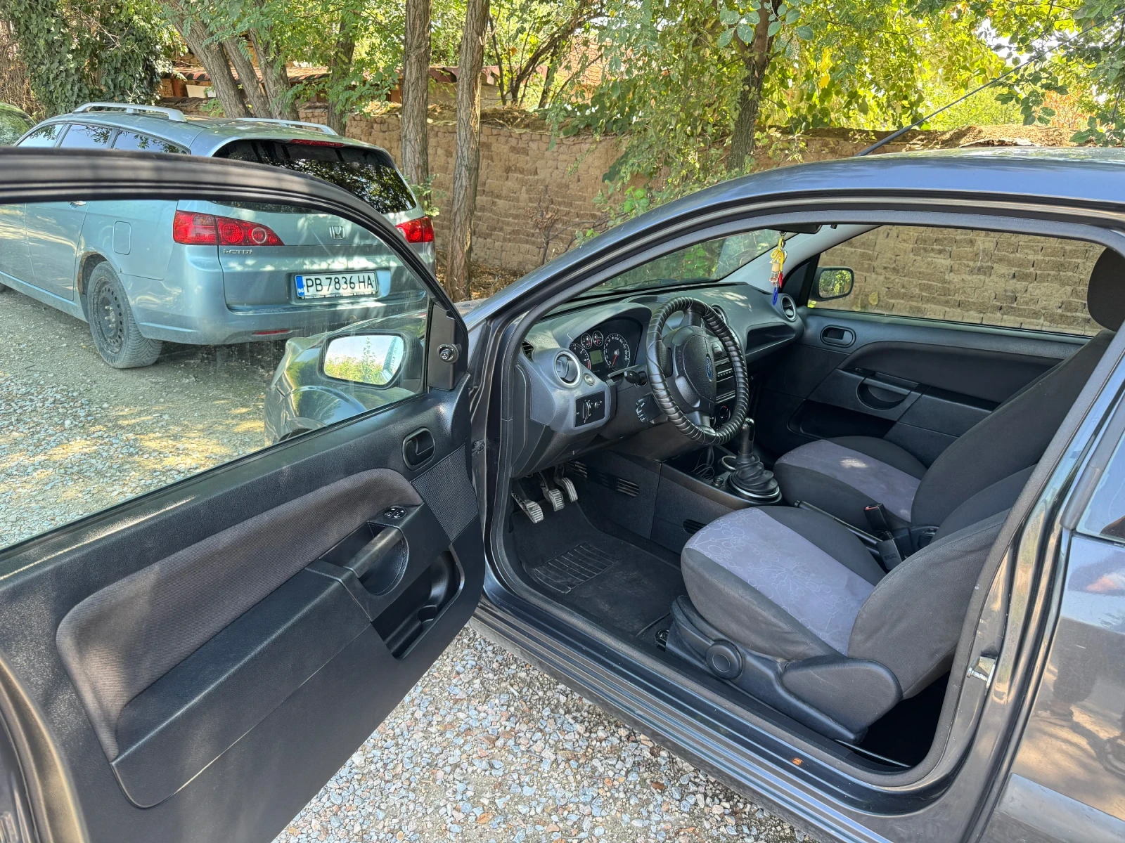 Ford Fiesta  - изображение 6