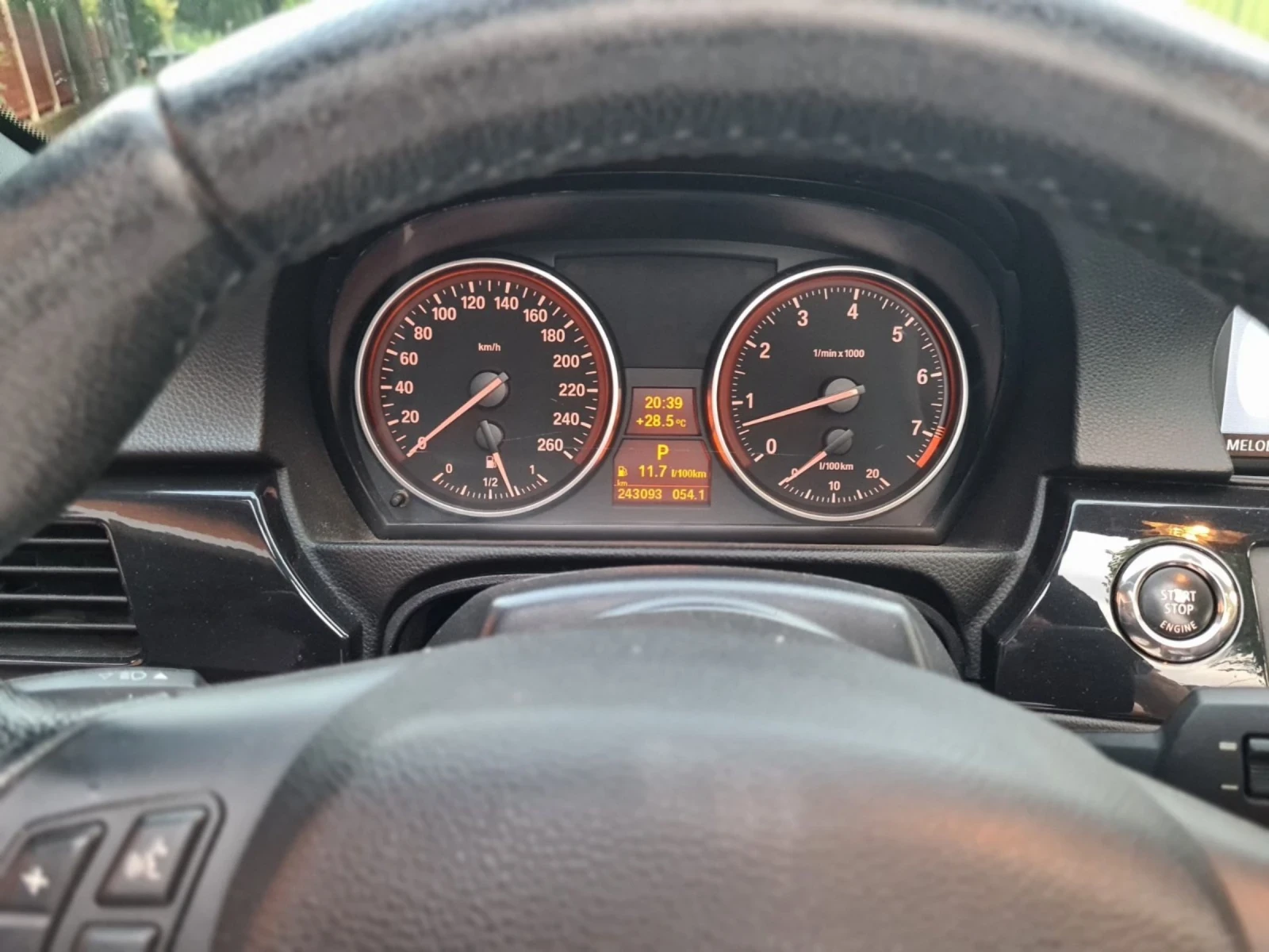 BMW 320  - изображение 10