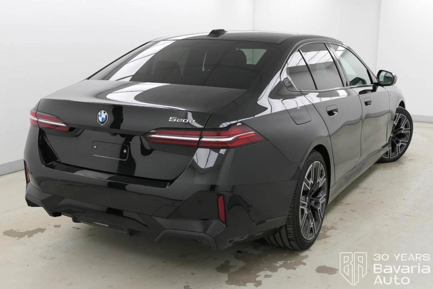 BMW 520 d M Sport Paket Steptronic - изображение 3