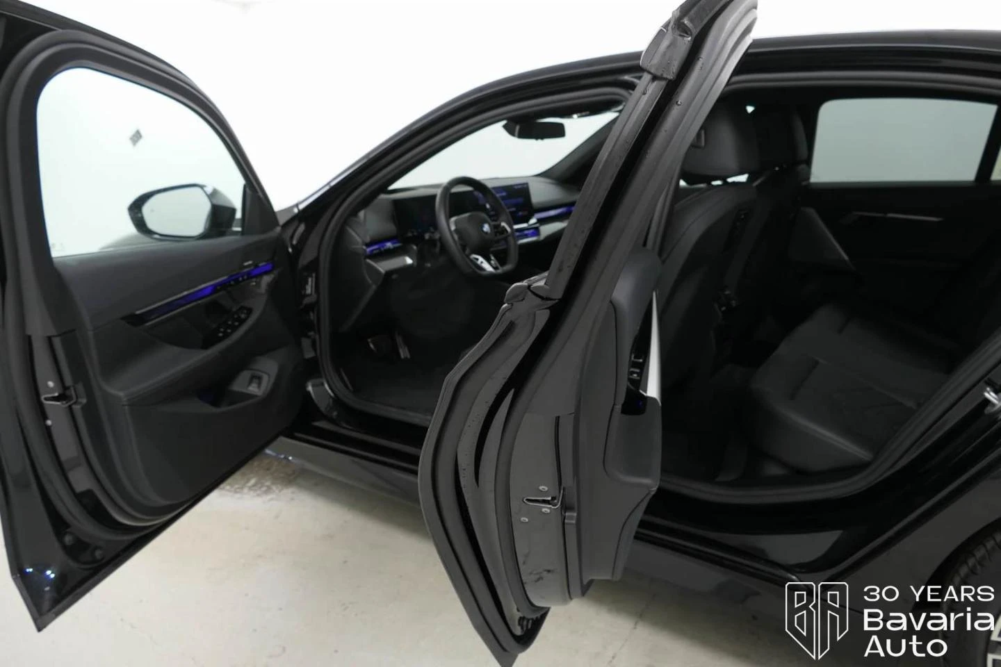 BMW 520 d M Sport Paket Steptronic - изображение 5